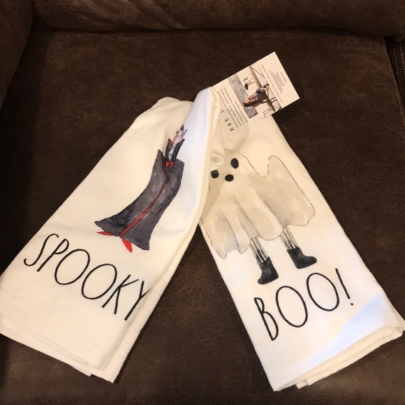 NWT Rae Dunn Halloween kitchen towels